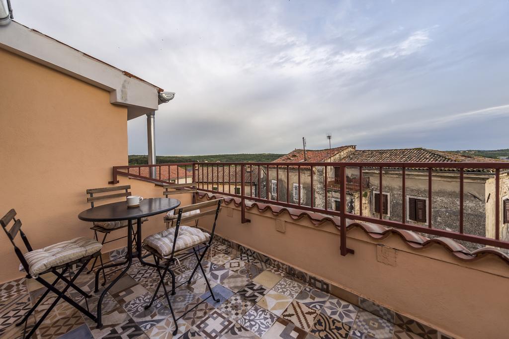 Villa Di Piazza Visnjan Exterior photo